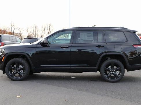 New 2025 Jeep Grand Cherokee L Limited w/ Luxury Tech Group II AWD/4WD image 3