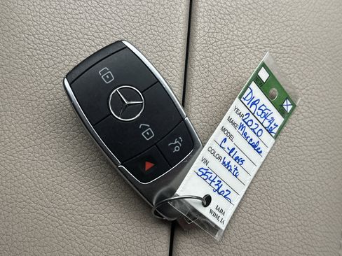 Used 2020 Mercedes-Benz C 300 4MATIC Sedan image 33