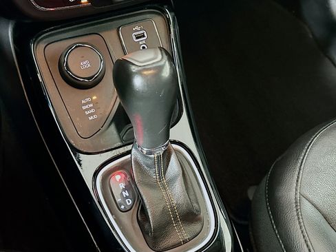 Used 2019 Jeep Compass Limited image 23