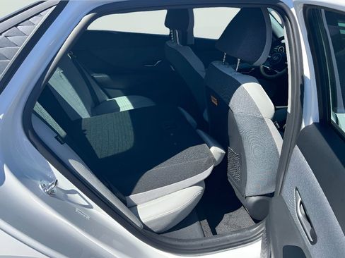 New 2026 Hyundai Elantra Limited FWD image 15