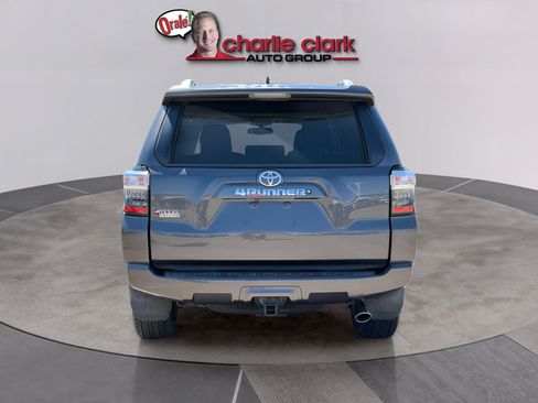 Used 2015 Toyota 4Runner SR5 Premium RWD image 5