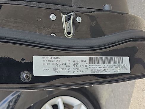 Used 2017 Dodge Journey SXT w/ Comfort/Convenience Group image 36