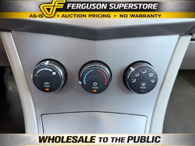 Used 2009 Chrysler Sebring Touring FWD image 13