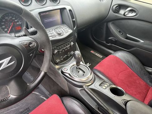 Used 2016 Nissan 370Z NISMO RWD image 23