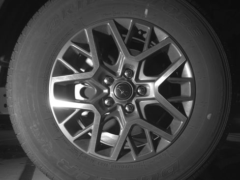 Used 2025 Jeep Wrangler Sahara image 13