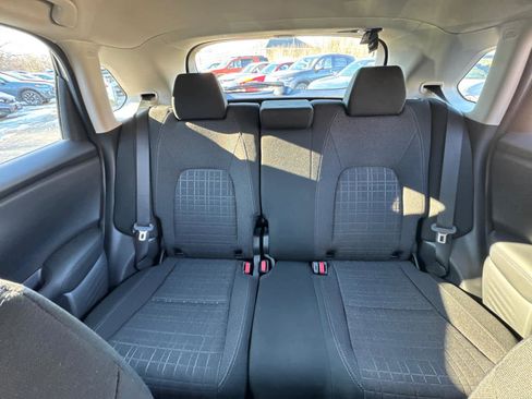 Certified 2025 Honda HR-V LX image 30