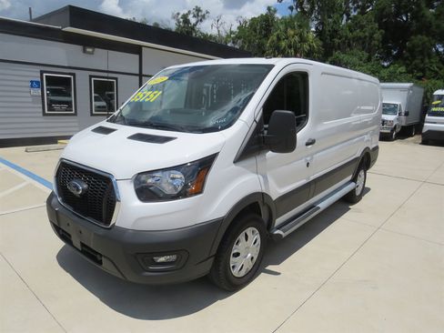 Used 2025 Ford Transit 250 Low Roof w/ Exterior Upgrade Package RWD image 3