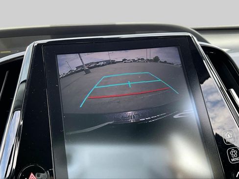 Used 2022 Toyota Prius Prime XLE FWD image 24