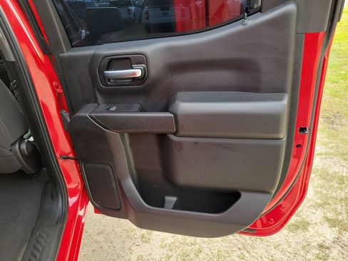 Used 2022 Chevrolet Silverado 1500 Custom w/ Safety Confidence Package image 31