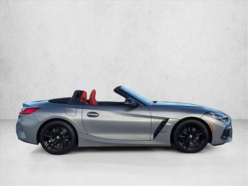 Used 2025 BMW Z4 sDrive30i w/ Premium Package image 4