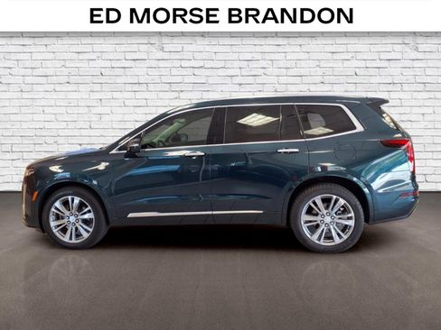 Certified 2025 Cadillac XT6 Premium Luxury FWD image 2