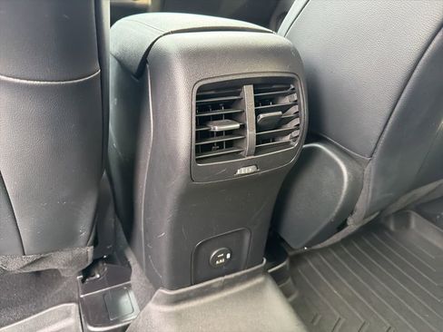 Used 2020 Ford Escape SEL image 16