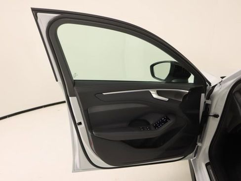 New 2026 Audi A6 Premium Plus image 10