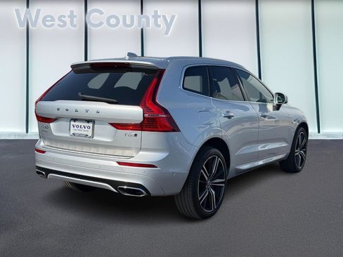 Used 2018 Volvo XC60 T6 R-Design w/ Convenience Package AWD/4WD image 4