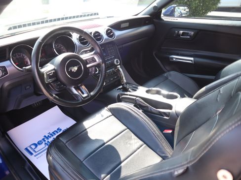 Used 2016 Ford Mustang GT RWD image 23