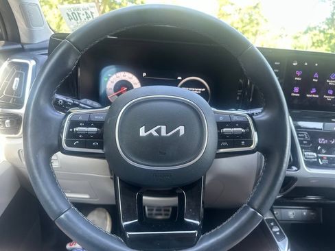 Used 2025 Kia Sorento SX Prestige AWD/4WD image 12