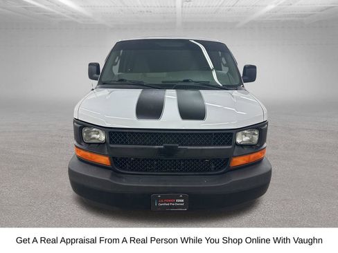 Used 2017 Chevrolet Express 2500 image 5