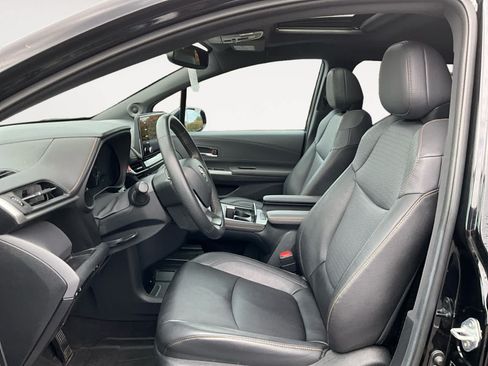 Used 2024 Toyota Sienna XLE Woodland Edition AWD/4WD image 9