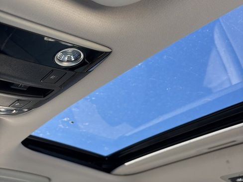 Used 2023 Kia Seltos EX image 14