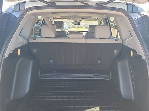 Used 2020 Honda CR-V Touring image 25