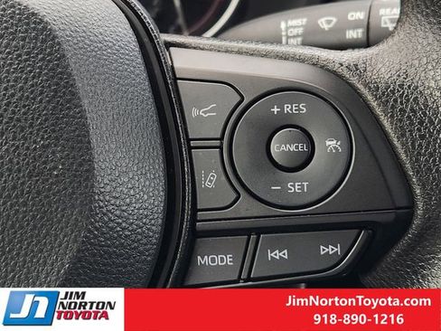 Used 2025 Toyota RAV4 LE image 30