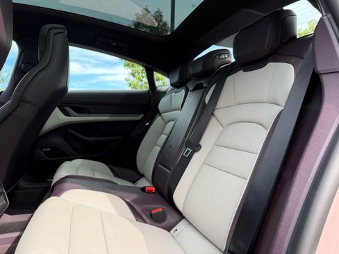 Used 2025 Porsche Taycan image 28
