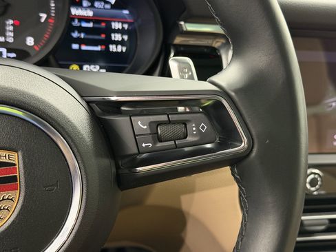 Certified 2025 Porsche Macan image 45