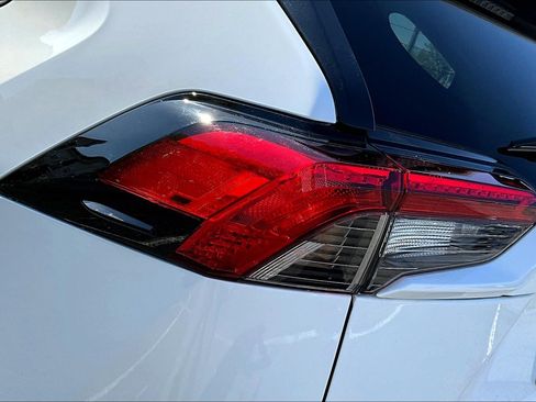 Used 2023 Toyota RAV4 LE image 27