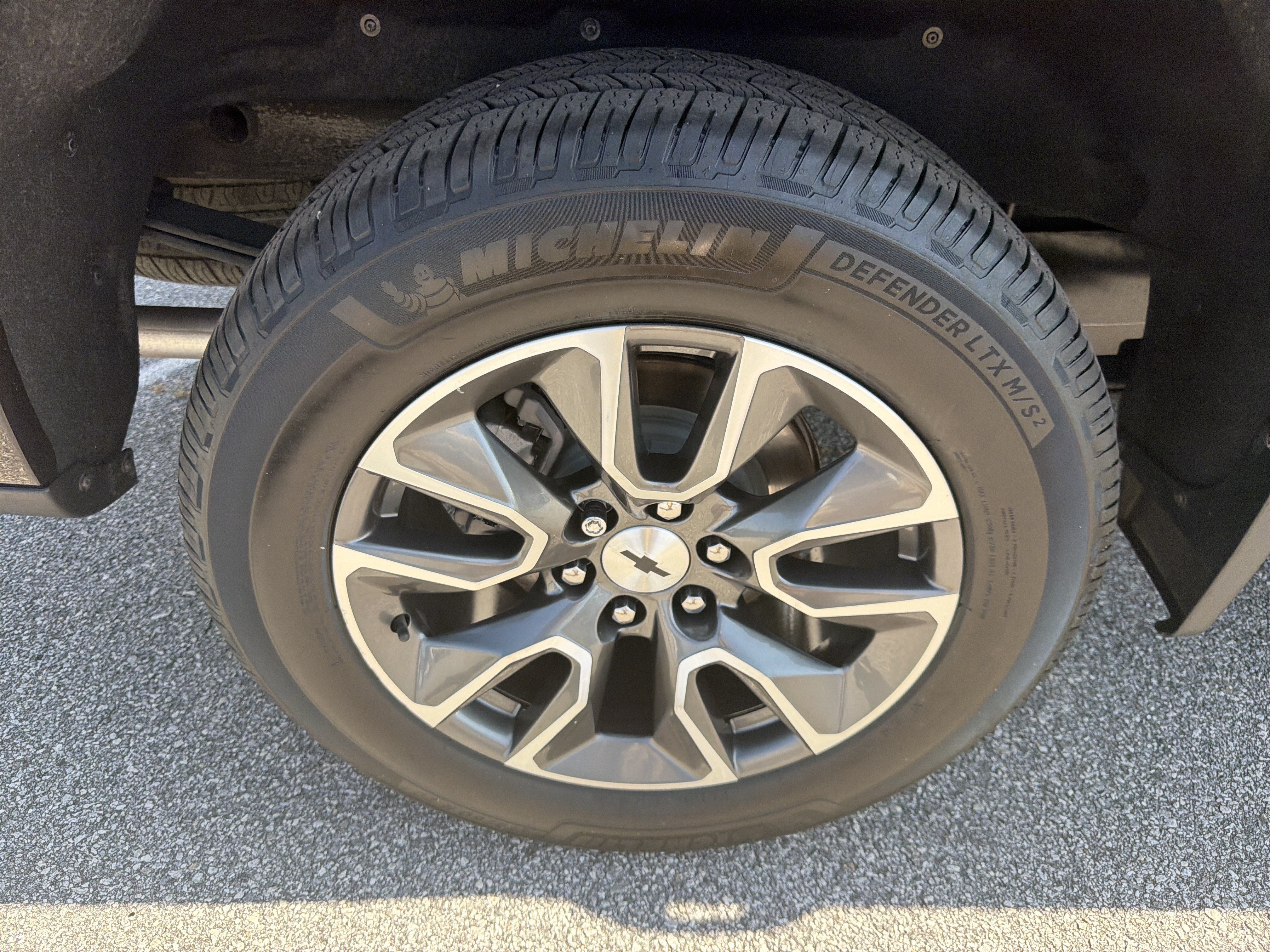 Certified 2022 Chevrolet Silverado 1500 LT AWD/4WD image 18