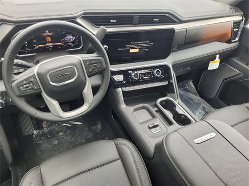 New 2025 GMC Sierra 2500 Denali w/ Denali Reserve Package image 10