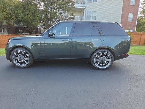 Certified 2023 Land Rover Range Rover SE AWD/4WD image 2
