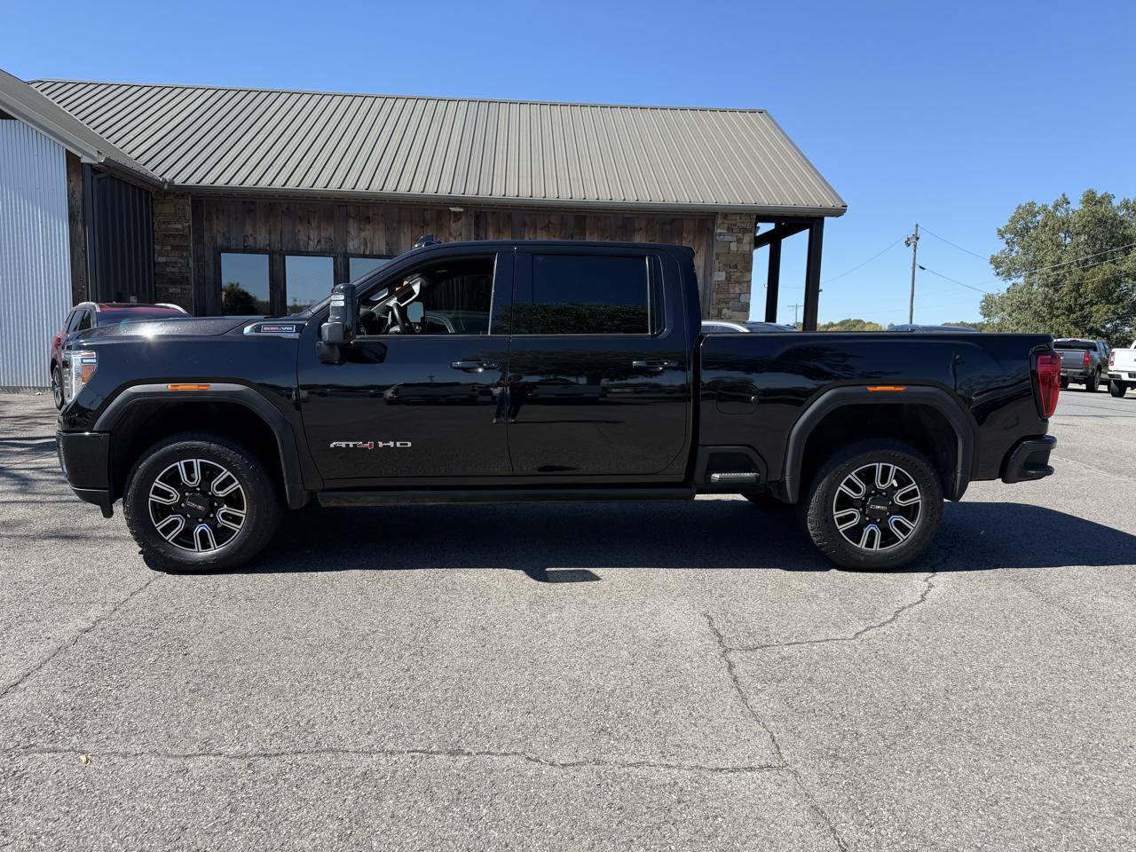 Used 2023 GMC Sierra 2500 AT4 w/ AT4 Premium Plus Package AWD/4WD image 2