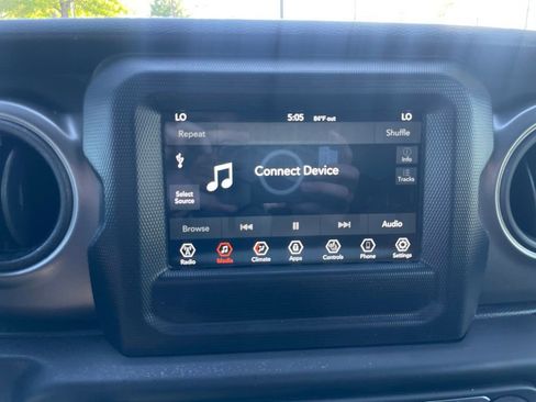 Used 2023 Jeep Wrangler Unlimited w/ Cold Weather Group AWD/4WD image 26