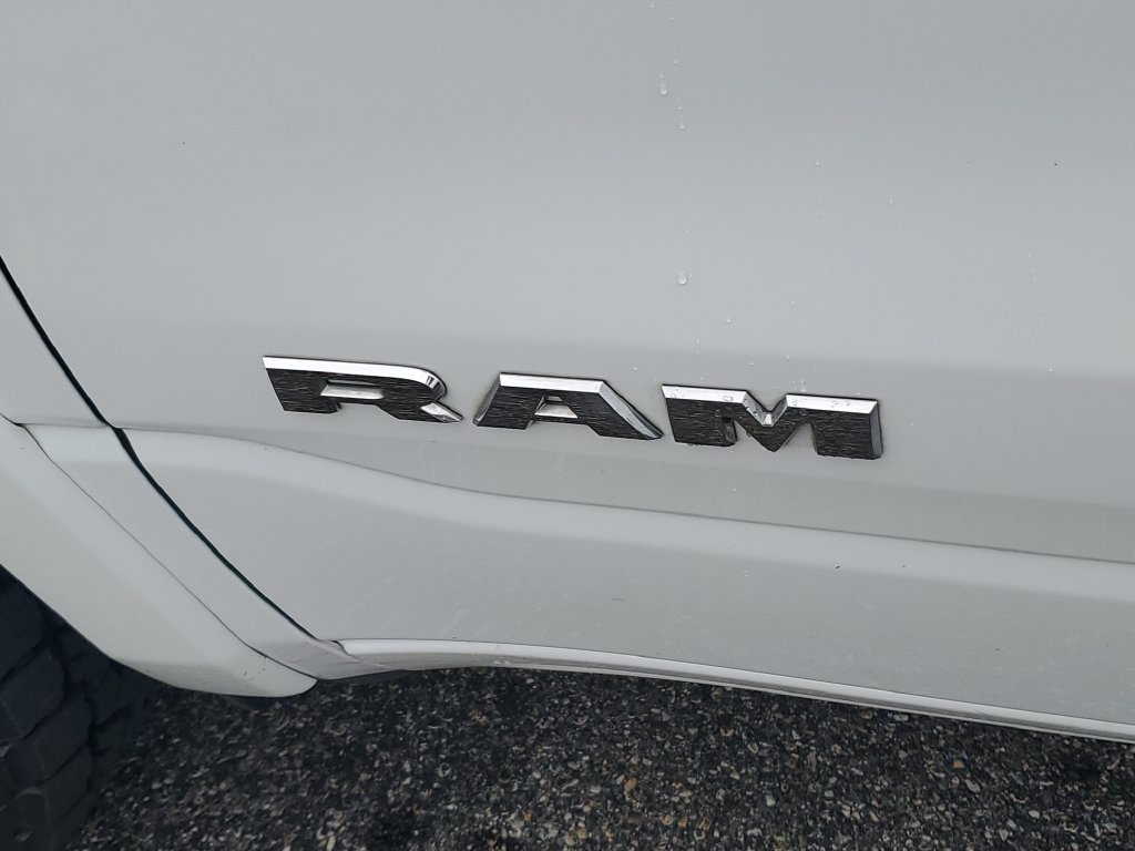 Used 2022 RAM 1500 Laramie AWD/4WD image 28