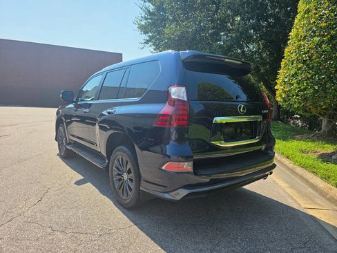 Used 2021 Lexus GX 460 Premium image 3