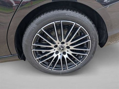 Used 2025 Mercedes-Benz C 300 Sedan image 8