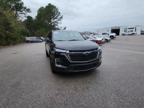 Used 2023 Chevrolet Traverse LT w/ Midnight/Sport Edition image 8