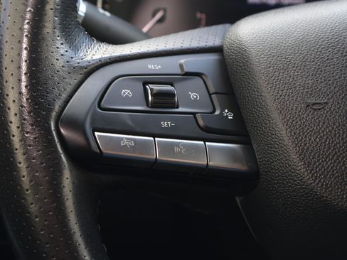 Used 2023 Cadillac XT4 Sport FWD image 28