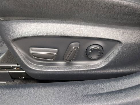 Used 2023 Toyota Camry SE FWD image 16
