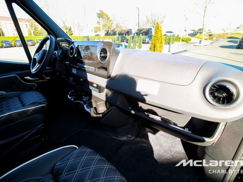 New 2024 Mercedes-Benz Sprinter 3500 image 19