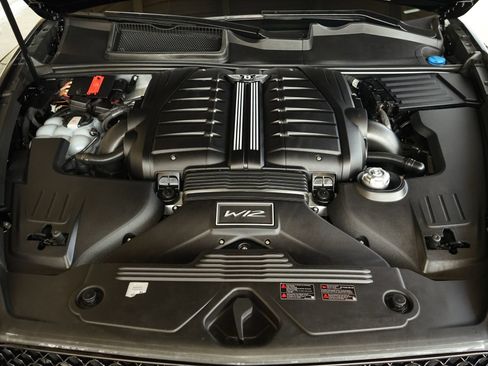 Used 2021 Bentley Bentayga Speed AWD/4WD image 35