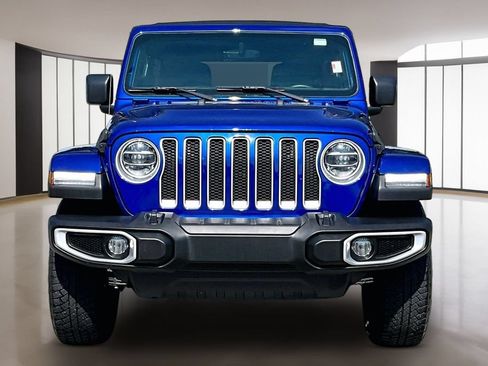 Used 2020 Jeep Wrangler Unlimited Sahara AWD/4WD image 3
