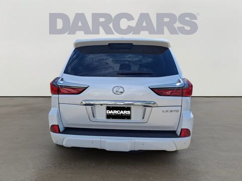 Used 2021 Lexus LX 570 4WD w/ Luxury Package image 6