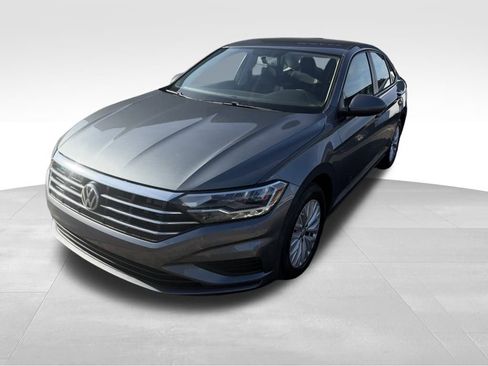 Used 2019 Volkswagen Jetta S w/ Driver Assistance Package image 2