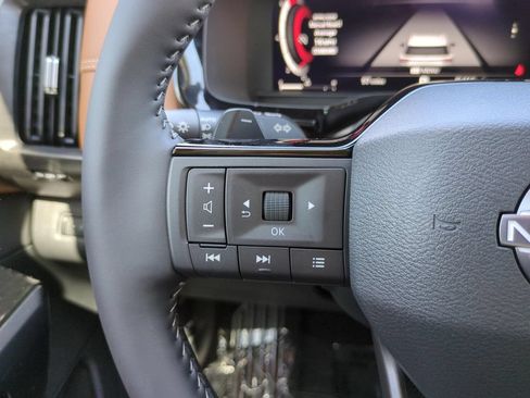 New 2026 Nissan Pathfinder Platinum w/ Accent Package FWD image 20
