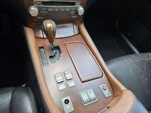 Used 2010 Lexus LS 460 RWD image 14