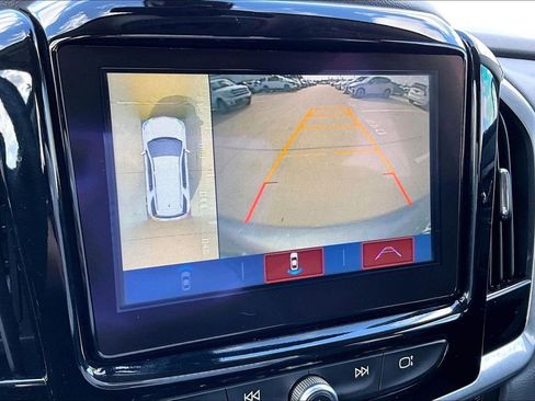 Used 2018 Chevrolet Traverse Premier w/ Driver Confidence II Package image 28