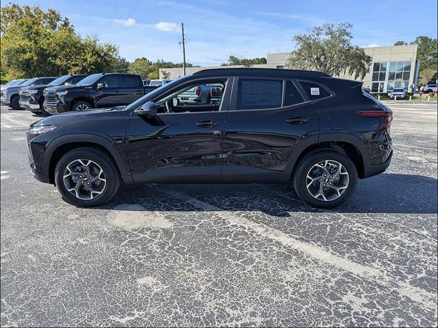 New 2026 Chevrolet Trax LT w/ Driver Confidence Package FWD image 5