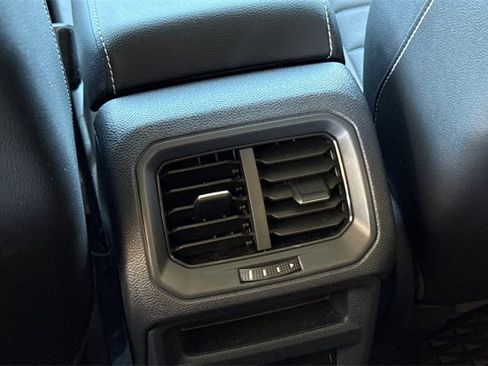 Used 2022 Volkswagen Taos SEL image 16