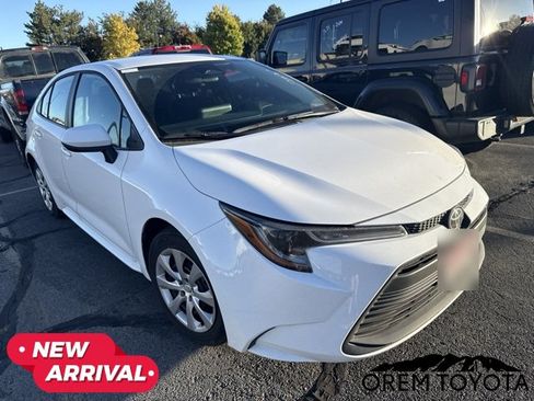 Used 2026 Toyota Corolla LE FWD image 12